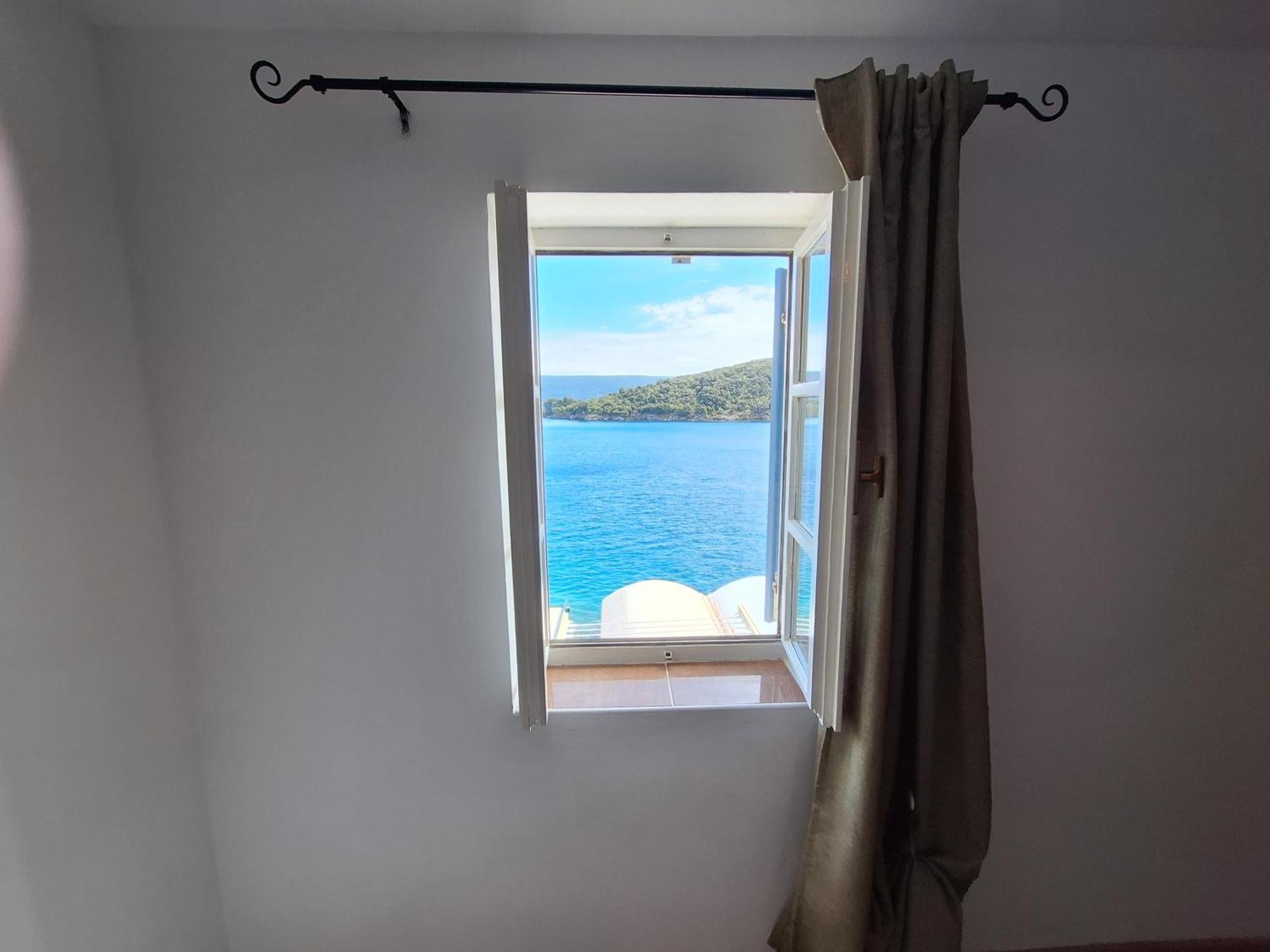 Sobe Mamalu Bed & Breakfast Valun Exterior photo